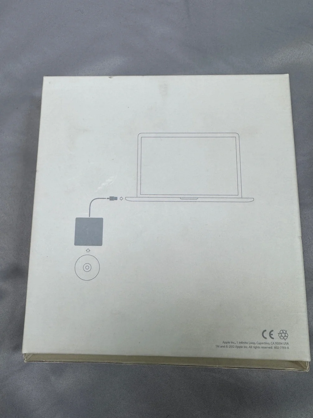Apple USB SuperDrive MD564ZM/A A1379 External USB DVD